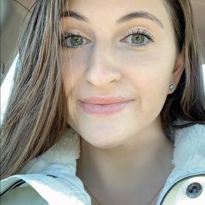 Meet your Posher, Makayla